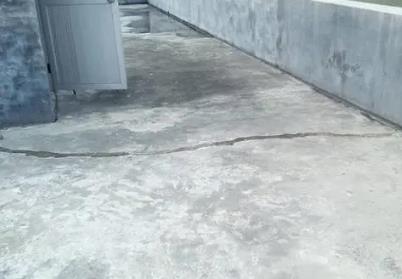 黄陂楼顶漏水维修公司分享下如何解决卫生间隐蔽部位漏水的问题?