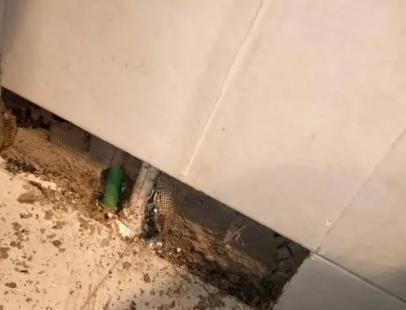 黄陂楼顶漏水维修公司分享下修复水管漏水的几种小方法